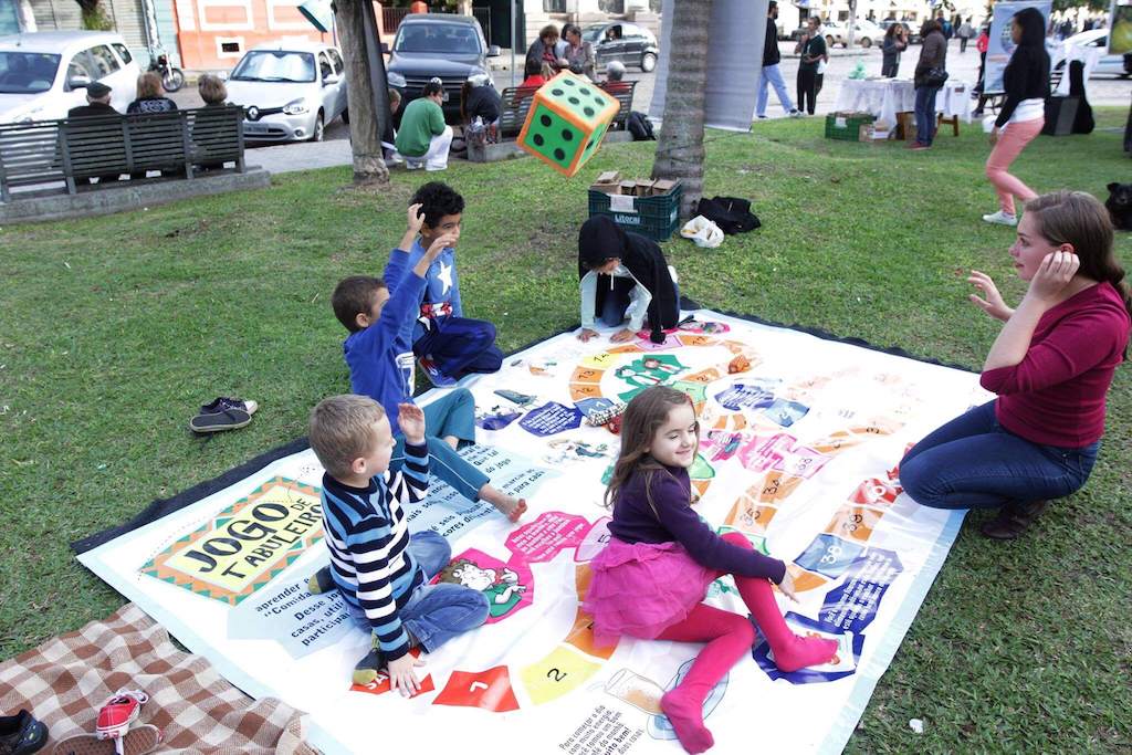 Comida Boa na Mesa: jogo para crianças e gente grande - Fundação Luterana  de Diaconia